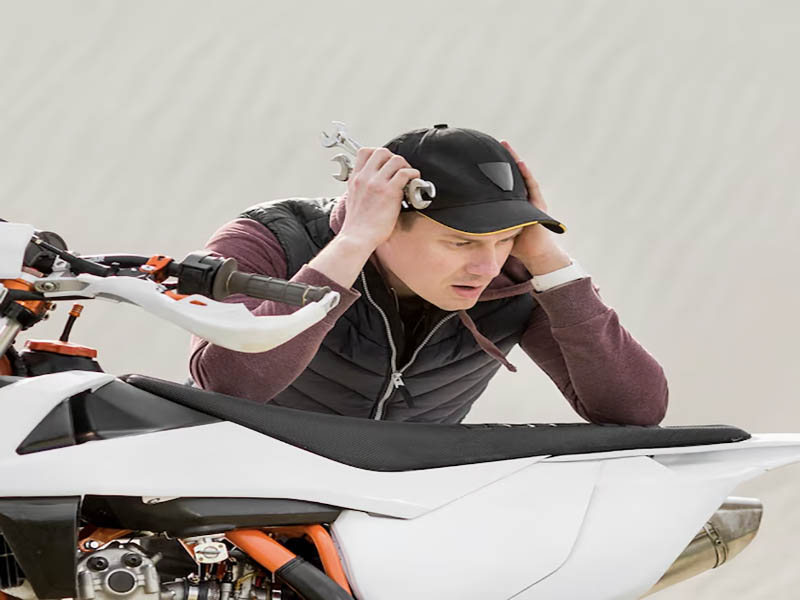 رفع دود سفید اگزوز موتور سیکلت