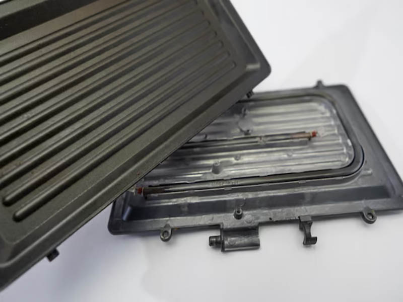 علت زنگ زدن آب رادیاتور ماشین